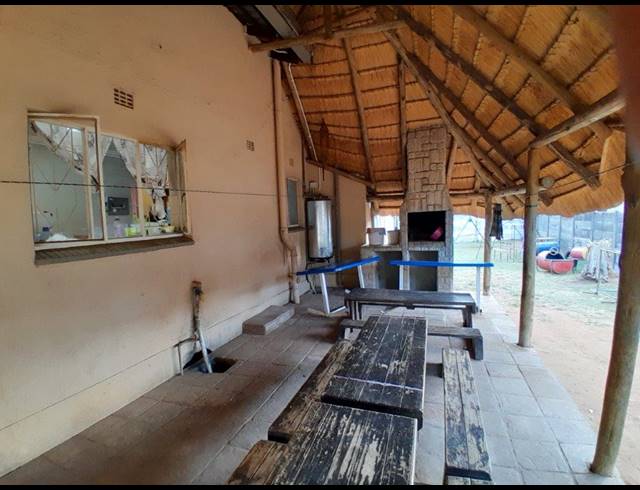 3 BEDROOM HOUSE FOR SALE IN OOS EINDE